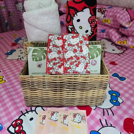 Hello Kitty Theme At Azure