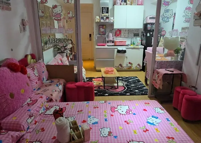 Hello Kitty Theme At Azure