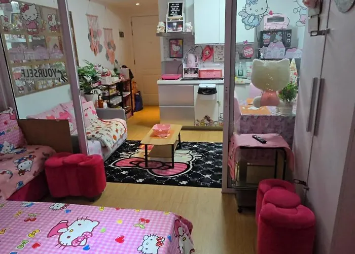 Hello Kitty Theme At Azure 酒店