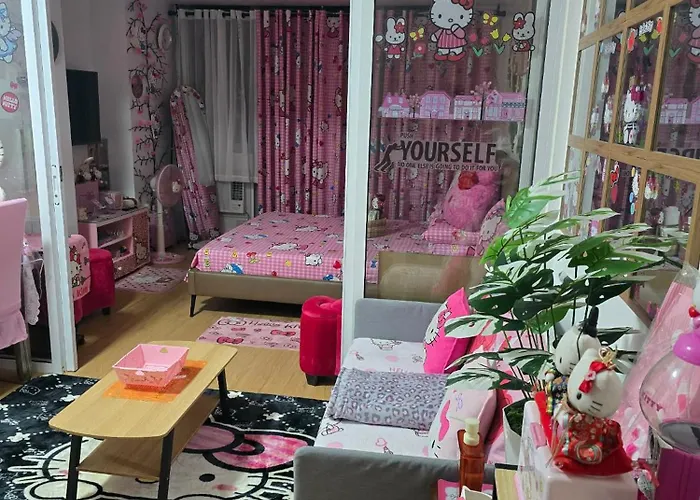 Hello Kitty Theme At Azure 酒店